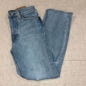NWOT Levi’s Wedgie Straight